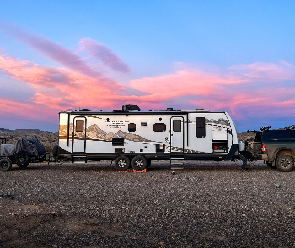 Pros-and-cons-of-full-time-rv-living-and-travel